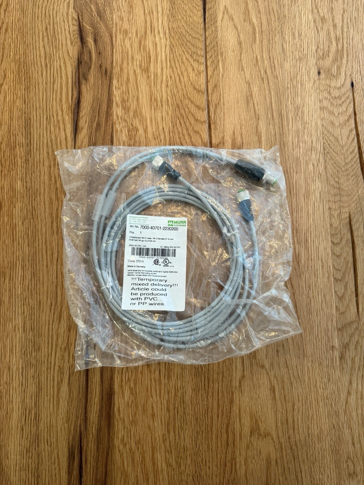 Murr Elektronik Y Distributor M12 Male To M12 Female 7000-40701-2230200 - New