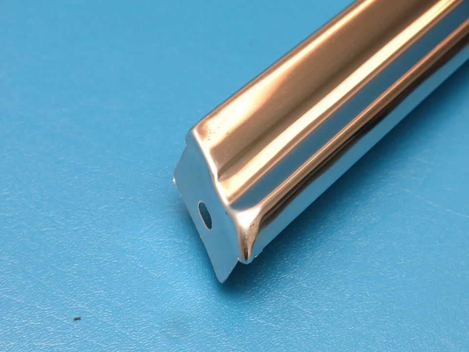 Oldsmobile Delmont 88 1967 guardabarros delantero izquierdo moldura 230071 Olds NOS GM Foto 4 de 4