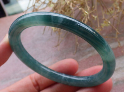 Certified Green Natural A JADE Jadeite Circle Bangle Certified Green Natural A JADE Jadeite Circle Bangle