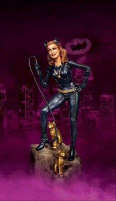 【希少】Catwoman 1:6スケール 完成フィギュアモデル Batman 1966 Catwoman Julie Newmar 1/8 Scale Plastic Model