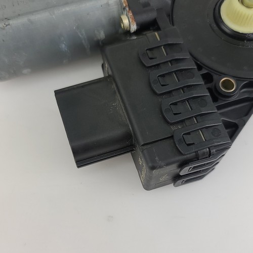 2004 Fits Jaguar XJ8 Rear Right Window Regulator Motor 0130821946 - Picture 3 of 11