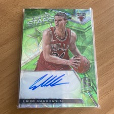 2017-18 Panini Spectra Basketball Cards 12