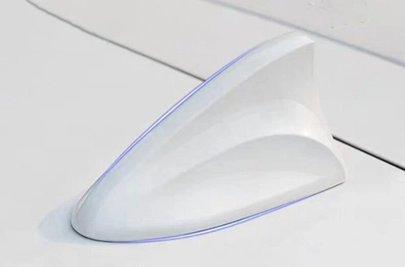 Cubierta de receptor de antena de aleta de tiburón blanco brillante para Volkswagen Beetle 13-2019 Foto 4 de 4