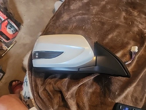 Subaru Legacy BL5 Genuine Right Door Mirror Power Folding OEM