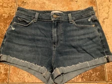 PAIGE “JIMMY JIMMY SHORT” LOW RISE DENIM SHORTS (SIZE 26) MEDIUM WASH