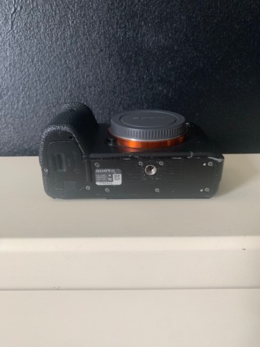 Sony A7S II Camera Body Only E Mount Generic Battery & USB Charger 10,424 Shots - Picture 6 of 8