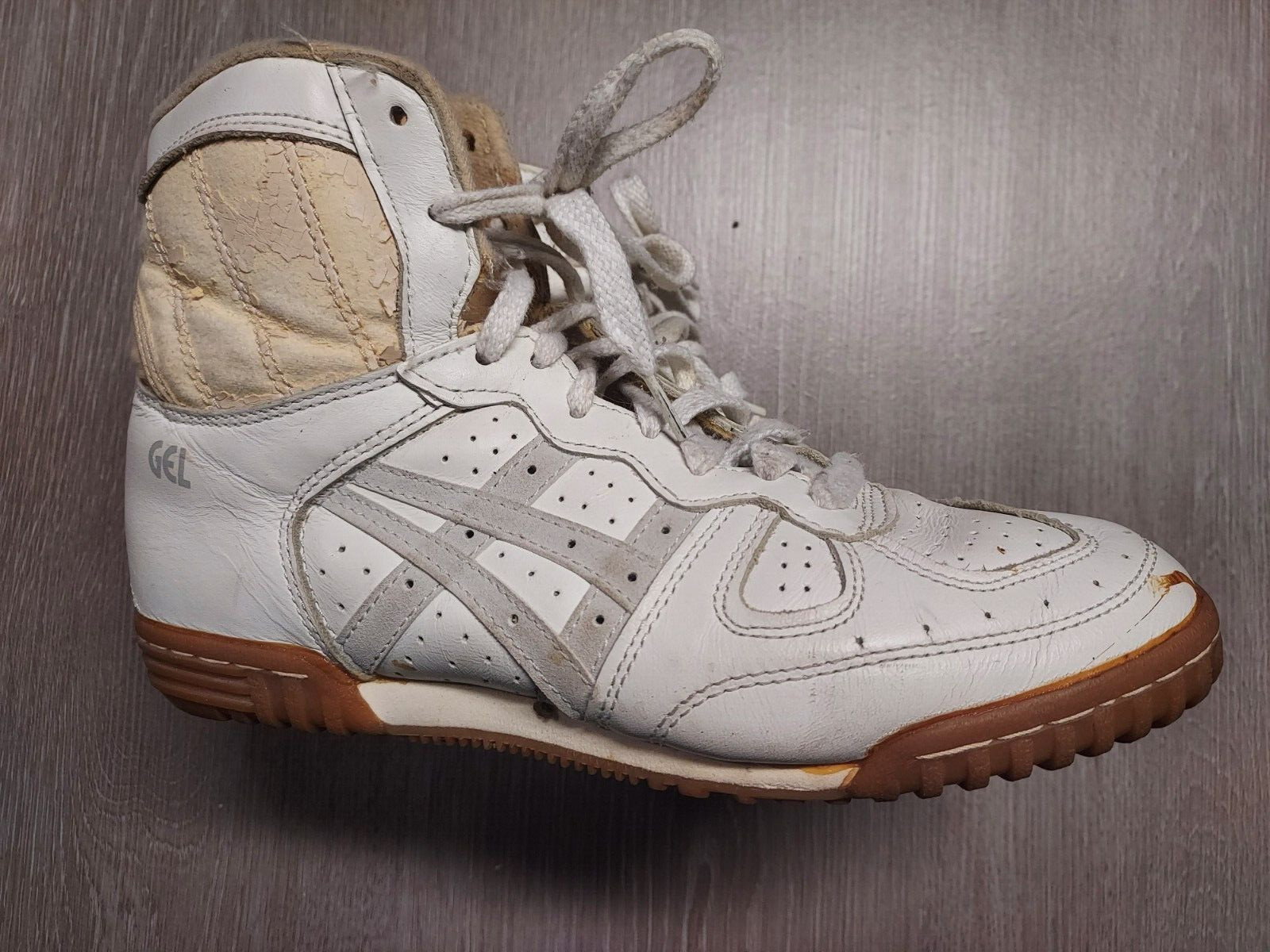 Vintage Asics Tiger Gel Basketball High Top Shoes White Padded