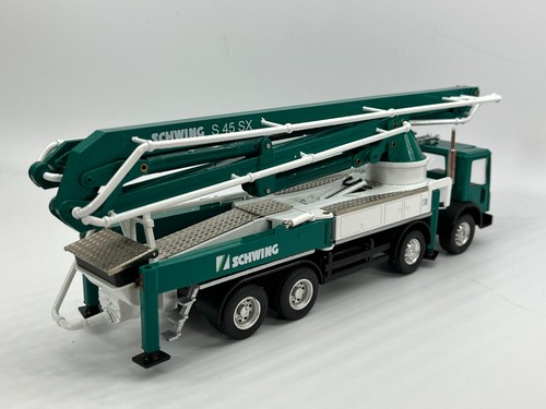 CONRAD Modelle I SCHWING S45 SX Betonpumpe auf MACK (1:50) - Bild 5 von 9