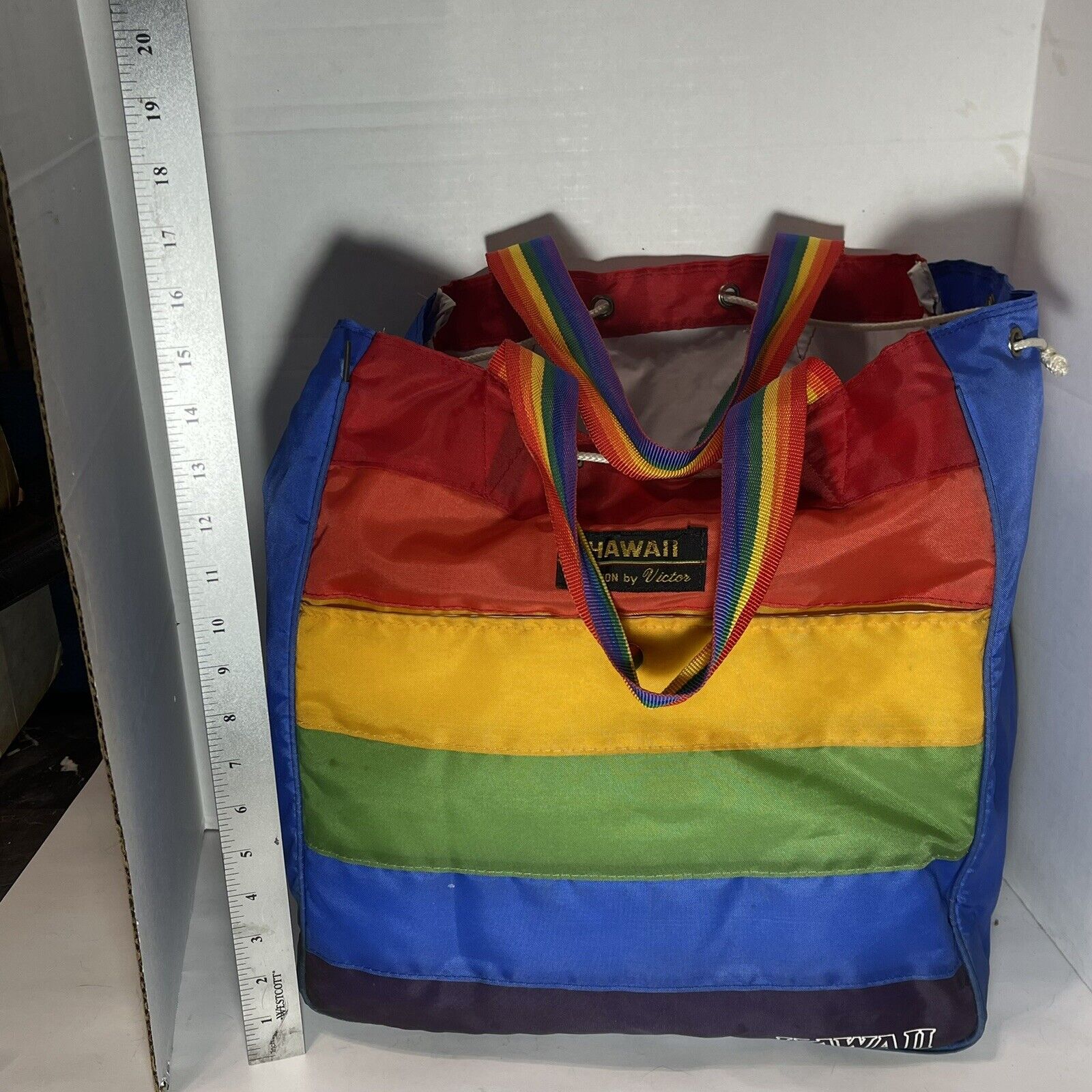Fashion by Victor "Hawaii" rainbow bag