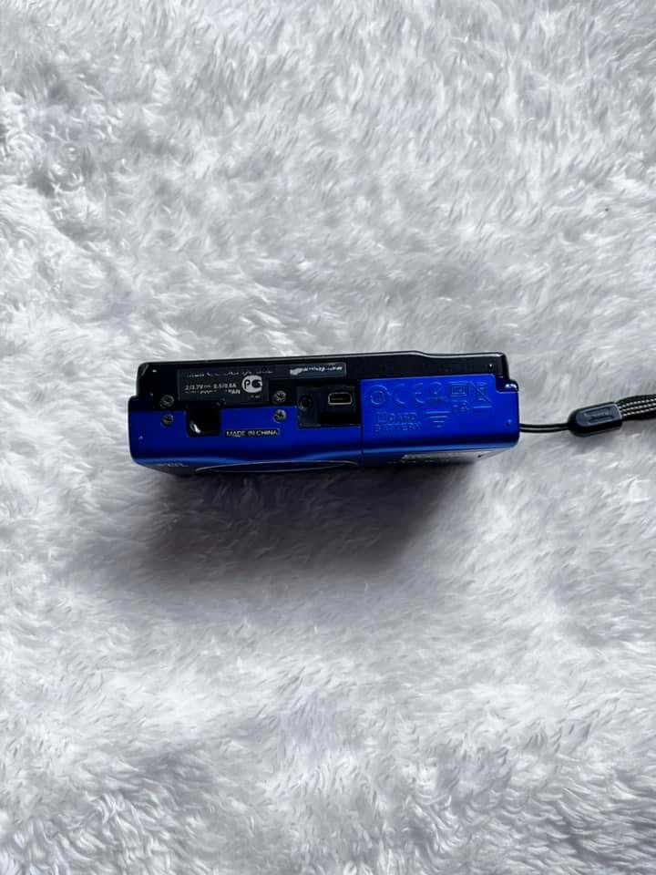 Nikon COOLPIX S6200 16.0MP 10x Optical Zoom CCD Digital Camera - 100% Working