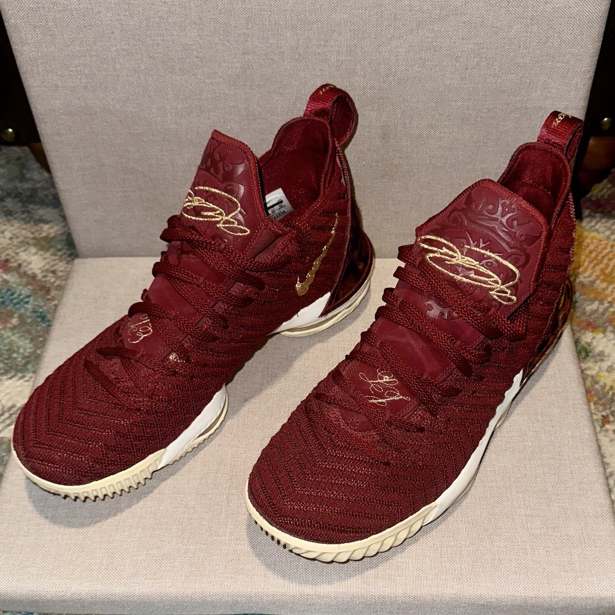 Size 11 Nike LeBron 16 King AO2588-601 886737562147|