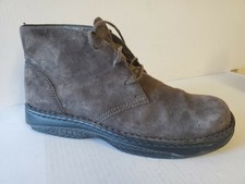 merrell world traveler