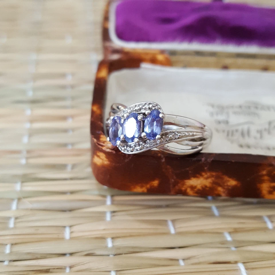 Anillo de plata de ley 925, anillo de joyería de tanzanita natural, talla N EE. UU. 6,75 Foto 4 de 4