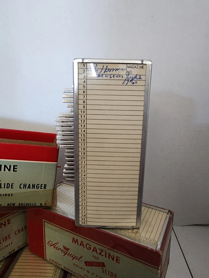 6 Cartuchos de cargador cambiador de bandeja deslizable Airequipt con cajas 2x2 diapositivas caja roja Foto 3 de 4