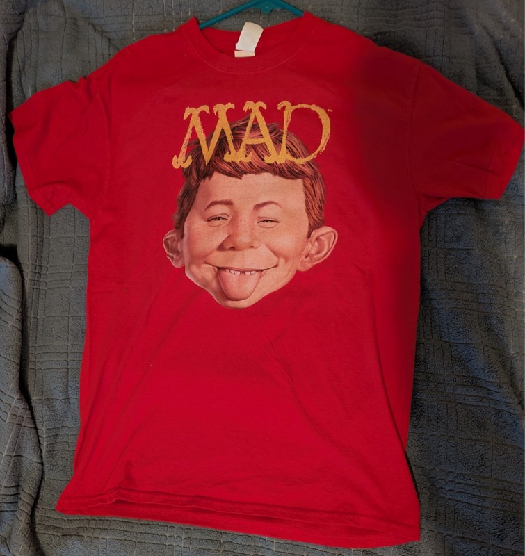 MAD - Alfred E. Neuman - Red Shirt - Med - Certified Mad/Jerzees - mad magazine