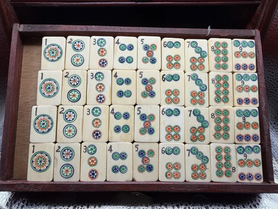 Antique Vintage Good Condition Mahjong Box Set From 1920’s  Complete - Image 3 of 4