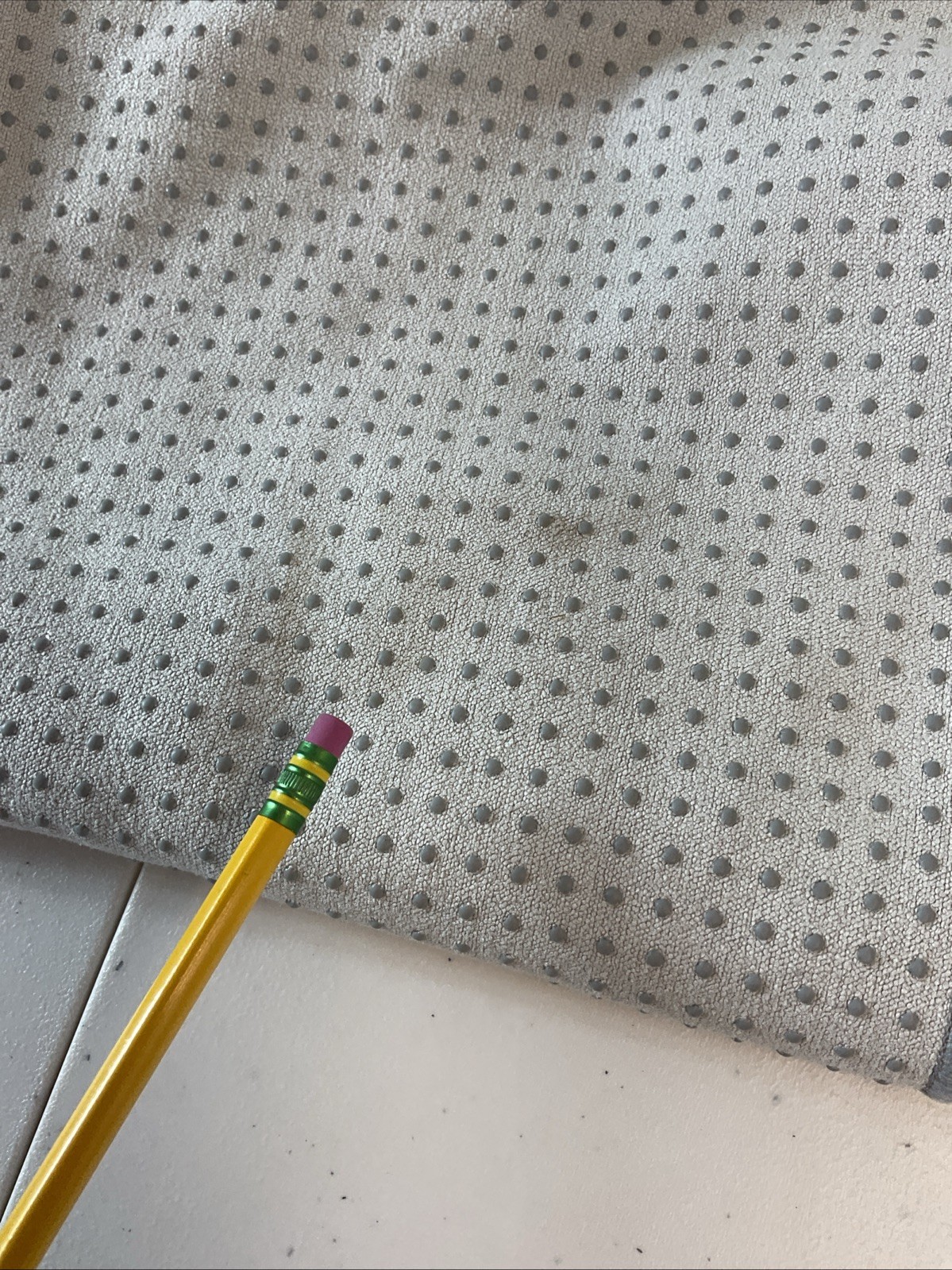 Manduka Yogitoes Skidless Non-Slip Grip Yoga Mat Towel 24x6  colorful