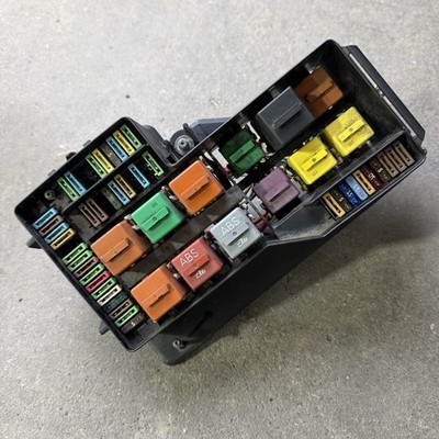 OEM BMW E36 Z3 92-99  Fuse Box Block w/ Fuses Relays Wires 61131387590 Cutout