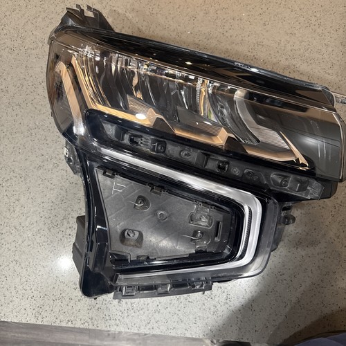 OEM 2021-24 Tahoe Suburban GM Passenger Headlamp 85547099 NO CORE ...