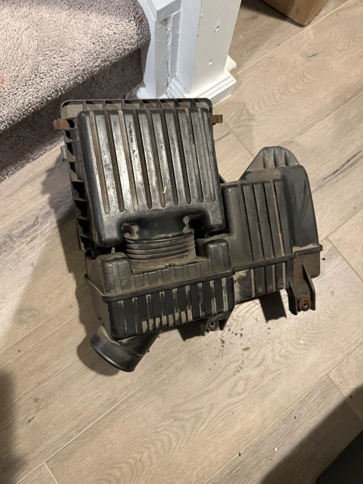 Honda CR-V 1997-2001 2,0 L SILENCIADOR CAJA ADMISIÓN AIRE 17250-P2J-000 OEM Foto 3 de 4