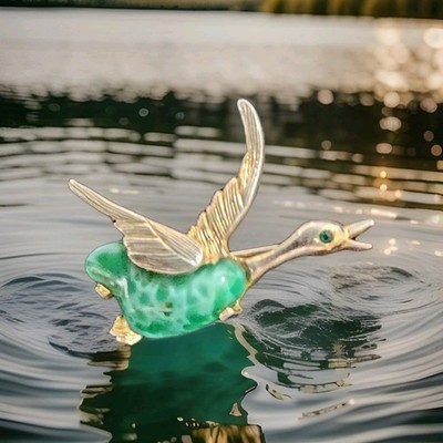 Vtg CASTLECLIFF Flying Duck Brooch Pin Green Cabochon JellyBelly Silvertone 1.5''