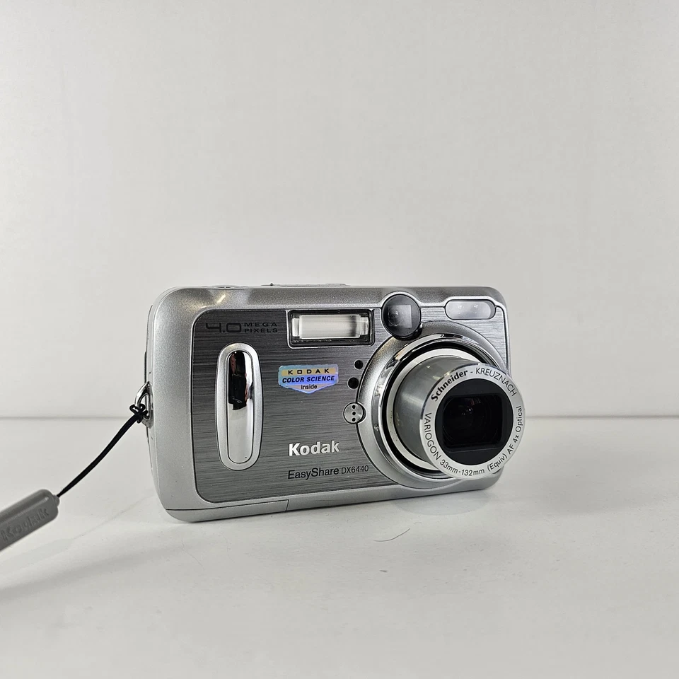 Kodak Digital Camera EasyShare DX6440 4.0MP Silver Tested Retro Digital Camera  - Image 3 of 4