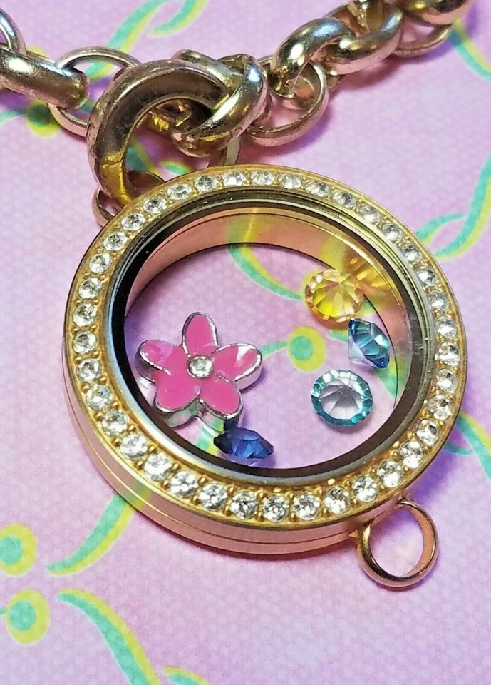 Vintage Origami Owl Gold Tone Living Locket Bracelet Flower Charm Collectible - Imagem 3 de 4