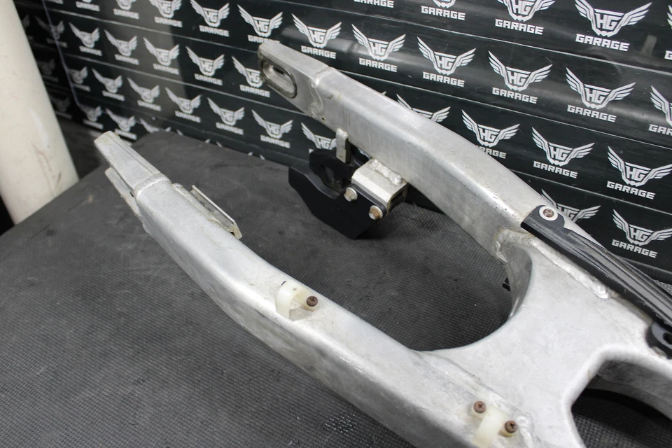 2007 KAWASAKI KLX450R KX450F OEM SWINGARM SWING ARM SUSPENSIION ASSEMBLY - Image 3 of 4