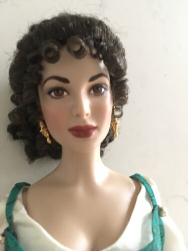 Shah bottle horsepower Franklin Mint 16&#034; Vinyl Roman Empress JULIA Doll in Roman ENSEMBLE,  SHOES, STAND | eBay