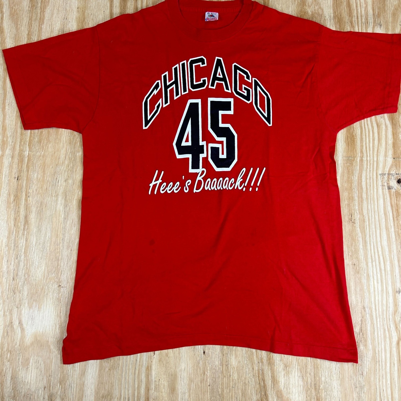 Vintage Michael Jordan #45 Chicago Bulls Fruit of the Loom XL Red T-Shirt