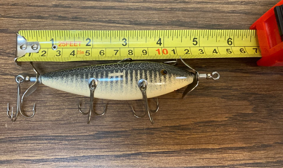 Kansas Minnow Tiger Handmade by Hugh Huffman American Rivers - Image 2 of 4