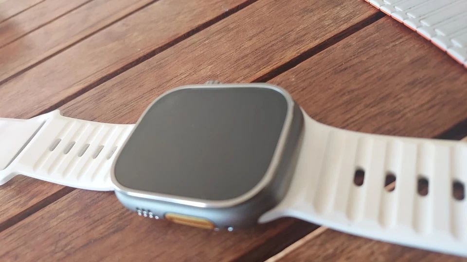 apple ultra watch series 10 49mm titanium /ceramic sapphire crystal - Image 3 of 4