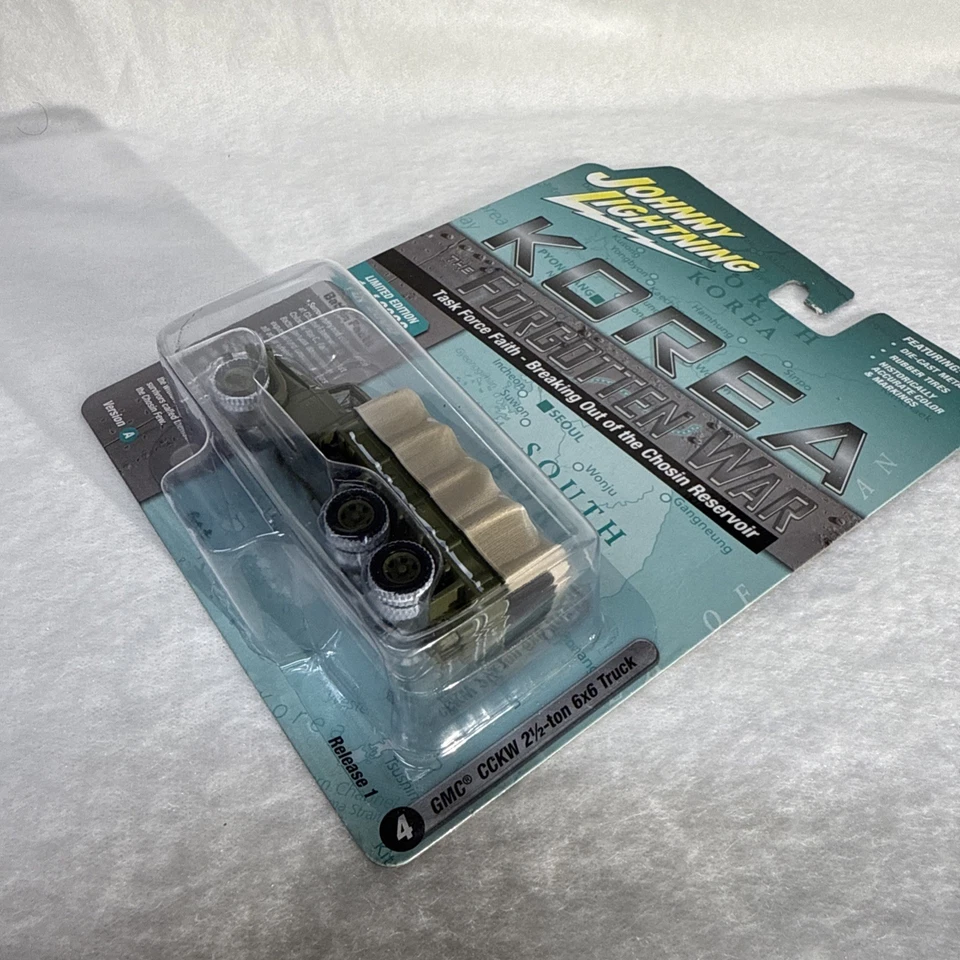 GMC CCKW 2 1/2 TON 6X6 TRUCK KOREA THE FORGOTTEN WAR V/A JOHNNY LIGHTNING 2023 - Image 2 of 4