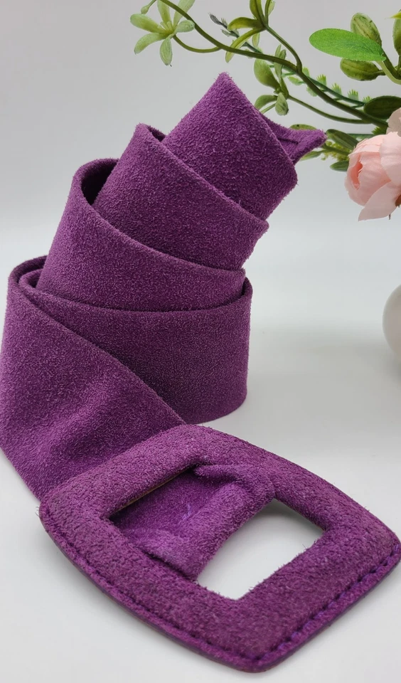 CINTURÓN DE GAMUZA MUJER CINTURÓN DE CUERO MORADO Foto 3 de 4