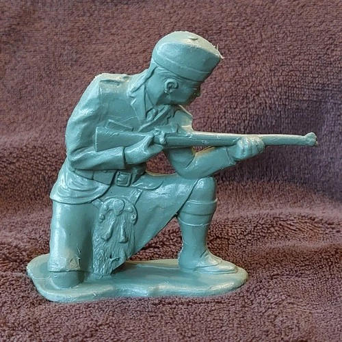 Rare vintage 1960s Marx WW2 Scottish soldier Glengarry cap 6" Jumbo toy soldier