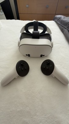 Meta Oculus Quest 3S (256GB, White) VR Headset - Fully Functional!