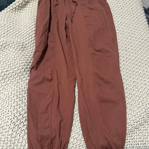 Lululemon dance studio joggers