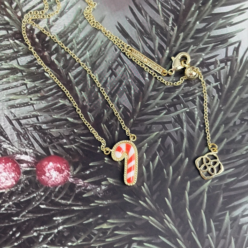 Collar colgante corto dorado bastón de caramelo Kendra Scott en marfil nácar Foto 3 de 4