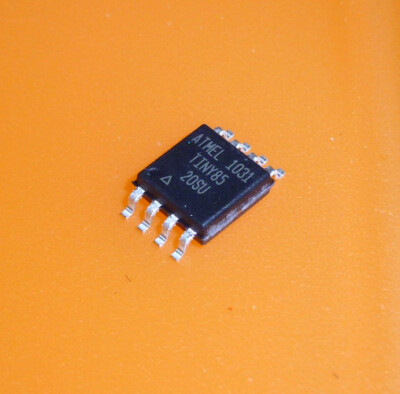 5x Atmel ATTiny85-20-SU im SOIC Gehäuse