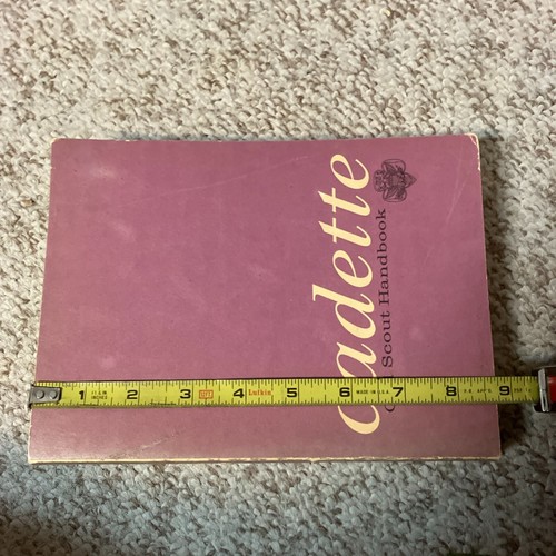 Cadette Girl Scout Manual Handbook Vintage 1963 Soft Cover Paperback - Picture 22 of 24