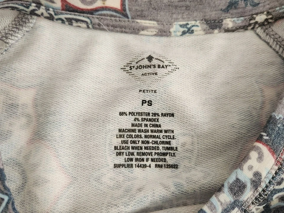 ST JOHN'S BAY WOMEN'S PETITE GRAY FLORAL SWEATER BLOUSE $37.00 - Image 3 of 4