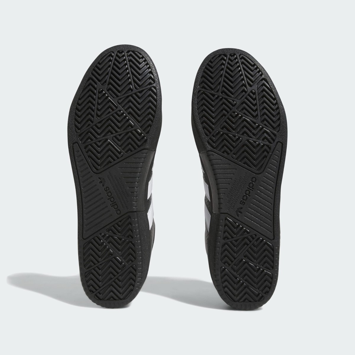adidas Originals Tyshawn Remastered Core Black Cloud White adidas Originals Tyshawn Remastered Core Black Cloud White
