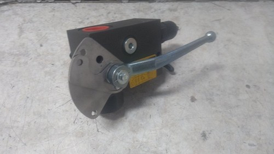 #ad Parker SBAT20E1T1 120 TL1 125 Max GPM 24VDC Accumulator Safety Block $349.99