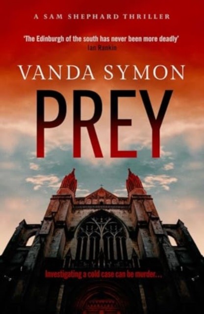 Prey by Vanda Symon (Paperback Book)