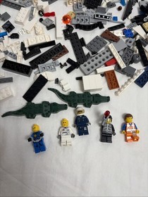 LEGO The LEGO Movie: Bad Cop's Pursuit (70802), In Complete, No Box W/ Extras!