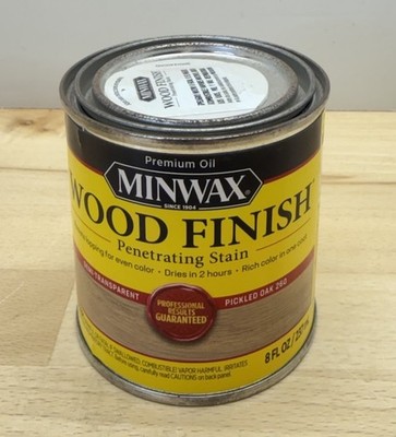 Minwax 260 Pickled Oak Wood Finish Oil-Based Wood Stain 1/2 Pint. New