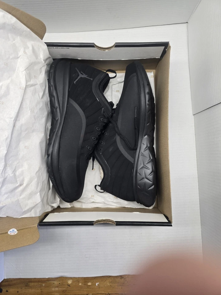 Talla 11.5 - Air Jordan Trainer Prime Triple Negro Foto 4 de 4