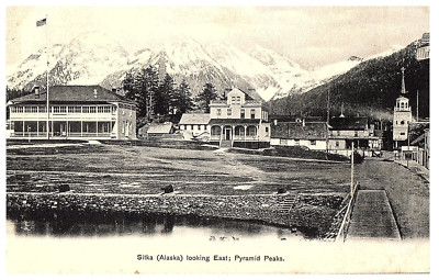 Sitka Alaska Blick Nach Osten Mit Schnee Bedeckten Pyramidengipfeln Postkarte