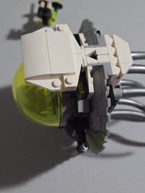 LEGO DC Super Heroes Brainiac Minifigure & Ship 76040 Brainiac Attack