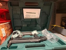 Metabo HPT NT 50AE2 2" Brad Nailer Pneumatic Nail Gun with Case